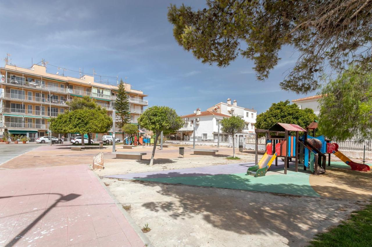 ✩Direct Beach Location ✩ Familyfriendly ✩ Netflix Santa Pola Bagian luar foto